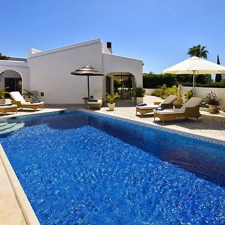 Beautiful Modern In Clube Carvoeiro With Heated Pool And Electric Pool Cover Villa *