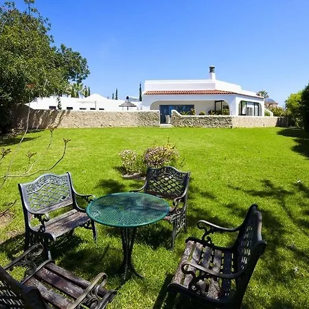 Beautiful Modern In Clube Carvoeiro With Heated Pool And Electric Pool Cover 别墅 卡武埃鲁